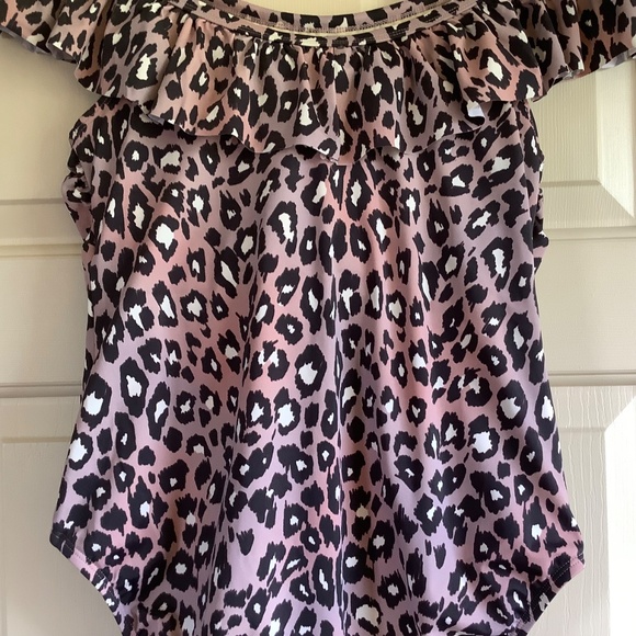 G.I.L.I. Convertible Ruffle Top One-Piece Swimsuit Pink Leopard SZ 12 NWOT - Picture 7 of 16